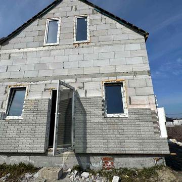 Будинок - таунхаус без ремонту Київська обл.