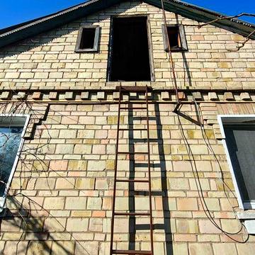 Продаж! Центр Гостомеля! Будинок під ремонт - локація ринок