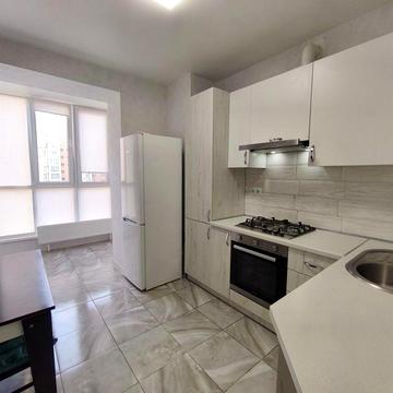 Аренда! 38кв.м. с мебелью техникой. Кровать духовка ванная.