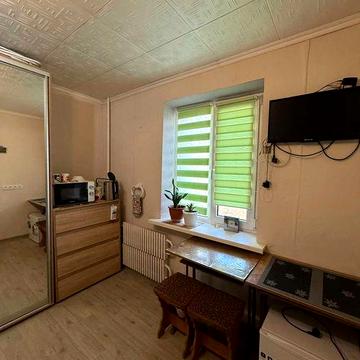 Кімната на Алмазному | цегляний будинок | 6 з 9 поверх