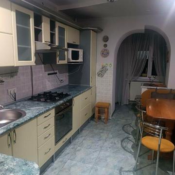 ОРЕНДА  2-кім. квартири . Пасічна.