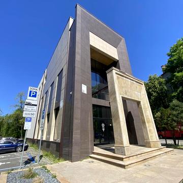 Половицька вул., 11