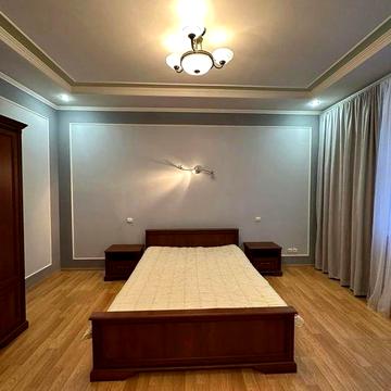 2 кімнатна вул. Першотравнева р-н ПАРКУ ШЕВЧЕНКА