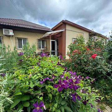 Сдам 3к дом .Свой двор. Место для авто .