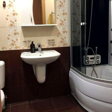 Довгострокова оренда 1к Квартира Сонячна Набережна (Малиновського Маршала) вулиця