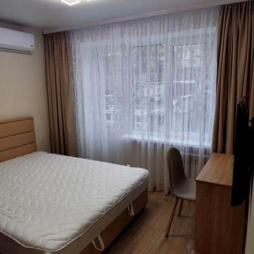 Довгострокова оренда 1к Квартира Руденка Миколи вулиця