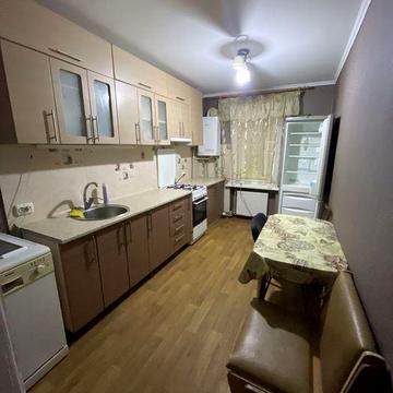 Здається 2к квартира район ЦРБ