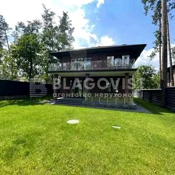 Плюты - Дом 270 м кв на 12 сотках