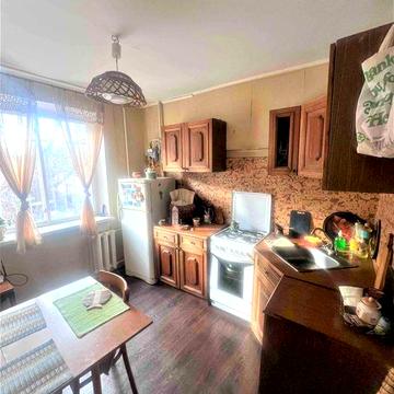 Продам 2 комн квартиру пер. Ботанический Фонтан