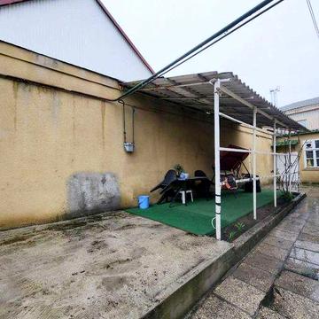 Двоповерховий будинок з ремонтом на Слободці!