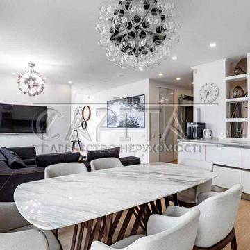 Ексклюзивний двоповерховий пентхаус площею 125 м² з розкішними меблями та технікою