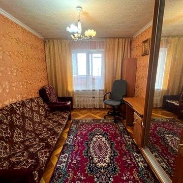 Здам 2к.квартиру вул.Ахматової-25