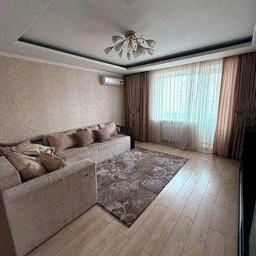 Продаж 3-кімнатної квартири, Молодіжний, біля Sport Life