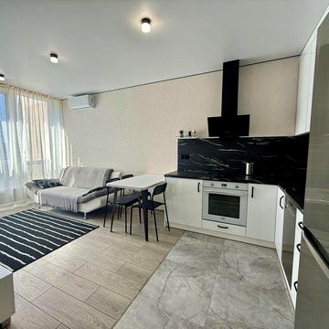 Перша здача, ЖК Центральний, укомплектована євро2к