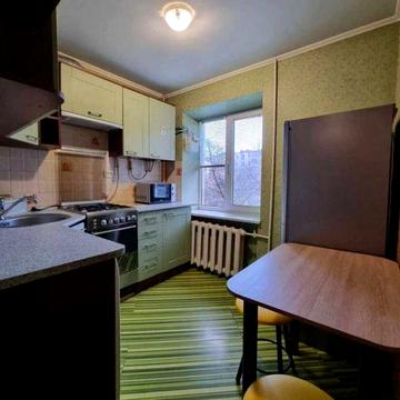 Оренда 1 кім. квартири по вул. Івасюка Винники