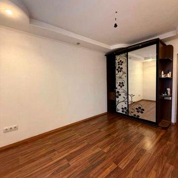 Продам просторную 3-комнатную квартиру на Таирова! ЖК Молодежный