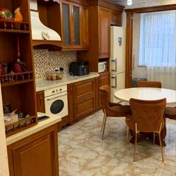 Таирова Жемчужина 3-ком 86 м на 2 эт, 3 спальни и кухня-студия, 2 с/у ЖК Жемчужный квартал