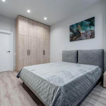 Оренда 1к+студія(53м2) в ЖК Manhattan. Генератор.