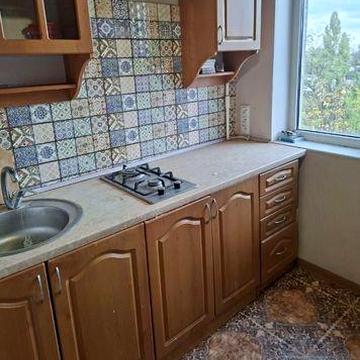 Сдам аккуратную 1 кв. коммунальный рынок Ньютона 133