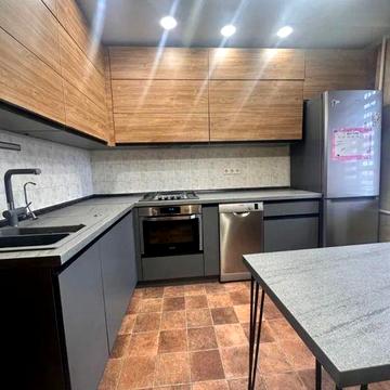 Новый! Продам большую 3-к квартиру с Ремонтом, Калиновая, Образцова