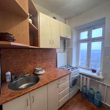 Здається 1 кімнатна квартира