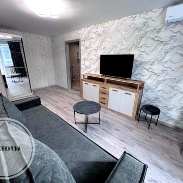 Оренда двох кімнатної квартири Космонавтів/Рассвет на 3 поверсі з 5