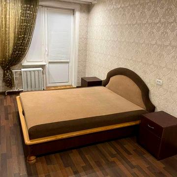 Оренда квартири без комісії, Дніпровська набережна 9. 2-х кімнатна