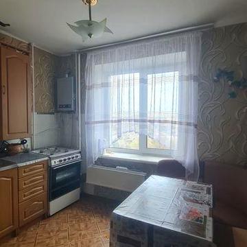 Продається 2-х кімнатна Чешка (військове містечко)