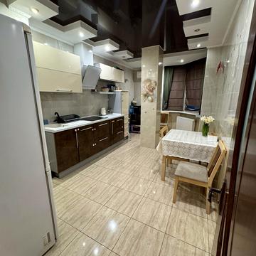 Разумовська вул., 10/12