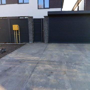 Продаж дуплекса біля озера