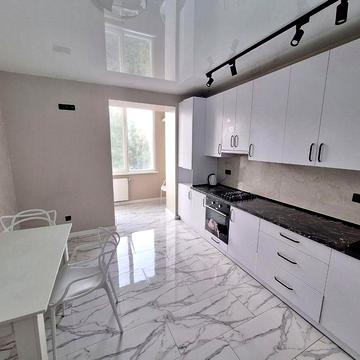 Власник. 1 к.новобудова у хорошій локації, р-н.вул.Галицька біля АТБ
4