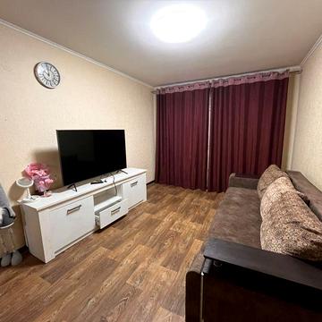 Сдам 2к квартиру м. Студенческая