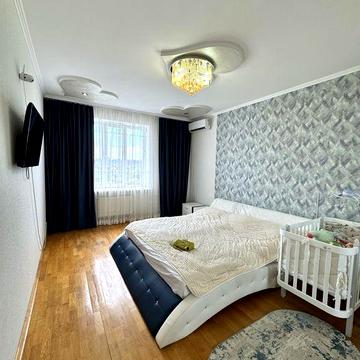 Продаж ТРЬОХкімнатної квартири вул. Хотинська