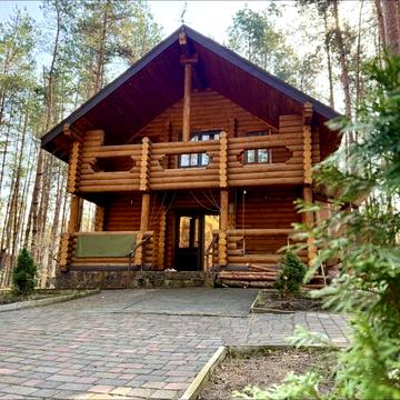 Продаж будинку з ремонтом. Зі зрубу в сосновому лісі