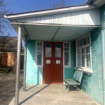 Будинок в смт Браїлів,є відео огляд.