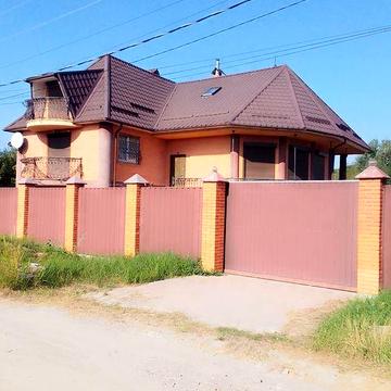 Продається коттедж,Нові Петрівці.Польовий.Новий,ніхто не жив