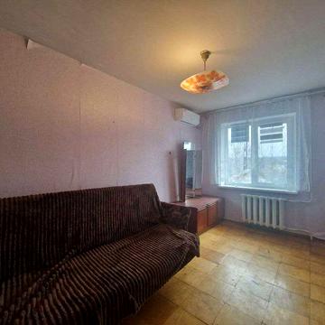 Сдам 2 комнатную на Красном Камне 4 этаж,газ