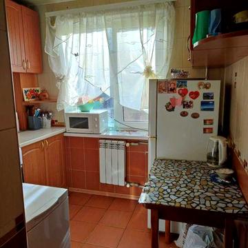 Сдам 2 комнатную на Красном Камне 4 этаж,газ