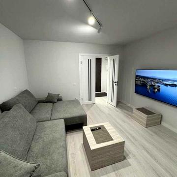 Сдаётся 2х комнатная квартира на Тополе-2 , д.35