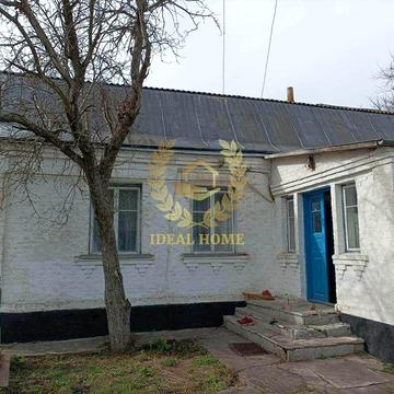 Продам будинок с. Косівка Володарського району під ремонт з земелею