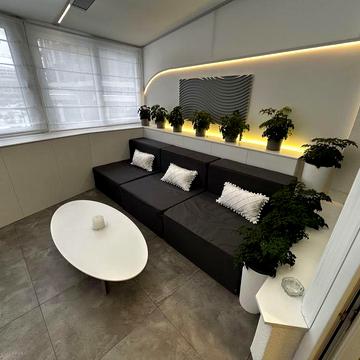 Автономна однокімнатна з власною терасою!