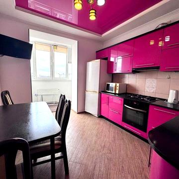 Оренда 1-к кв Центр , Пулюя 15 . Н/Б. А/О. Ключі.