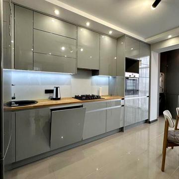 трикімнатна квартира|центр Івано-Франківськ ніхто не проживав