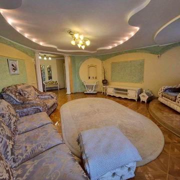 Ексклюзивна резиденція біля парку Чекмана