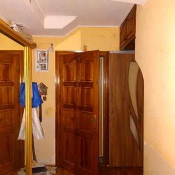 Продам двокімнатну квартиру,на 9 поверсі .В центрі міста Миколаїва . ЖК Комунар-4