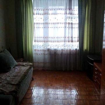 Продаж 3-х кімнатної квартири в гарному районі за ВИГІДНОЮ ЦІНОЮ на ринку за 1 кв.м. Добре планування. Стан житловий