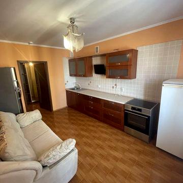 Продам  3-х кім квартиру з ремонтом