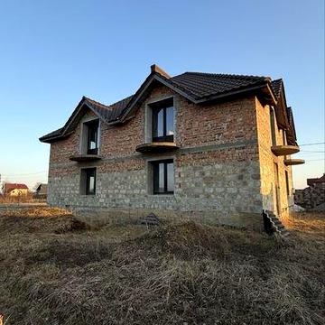 Будинок в Підпечерах, 220 м², 12 сот, 5 хв від ІФ
