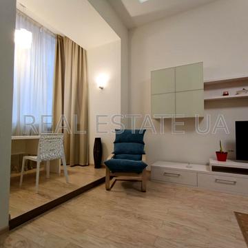 Архітектора Городецького вул., 11-Б