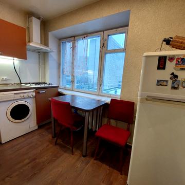 Лесі Українки бульв., 19